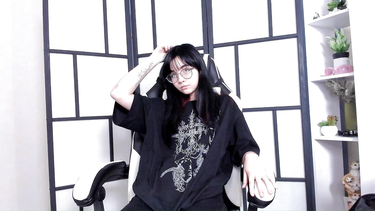 My first days ^^ - video by BereniceBattersby cam model