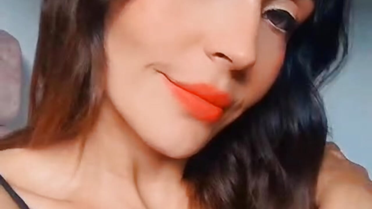 kiss – video modela na kameri VickyVentura