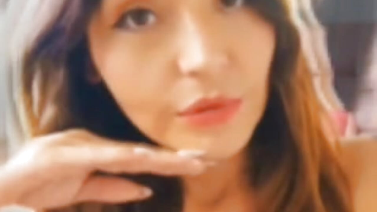 🐱‍👤😻 - video di VickyVentura modella di cam