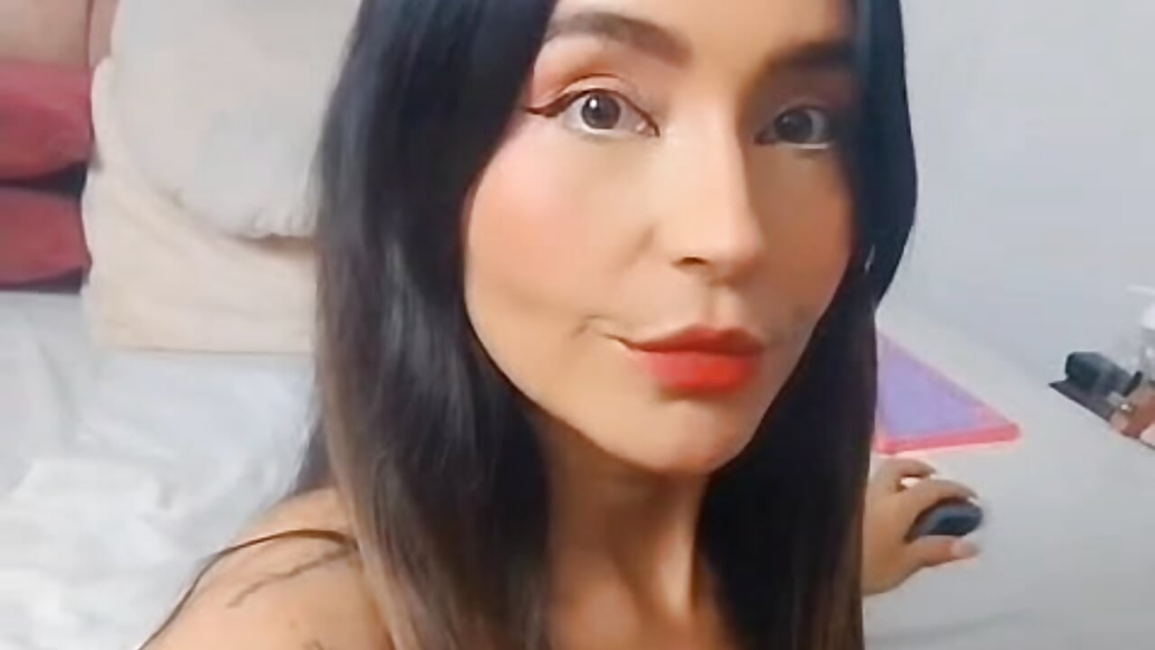 Hello, welcome dear - video by VickyVentura cam model