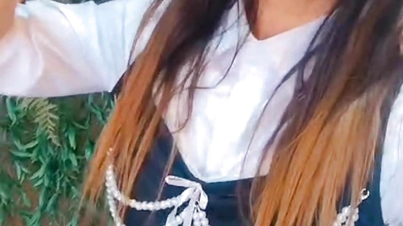 Show this video some love with your likes – video modela na kameri VickyVentura