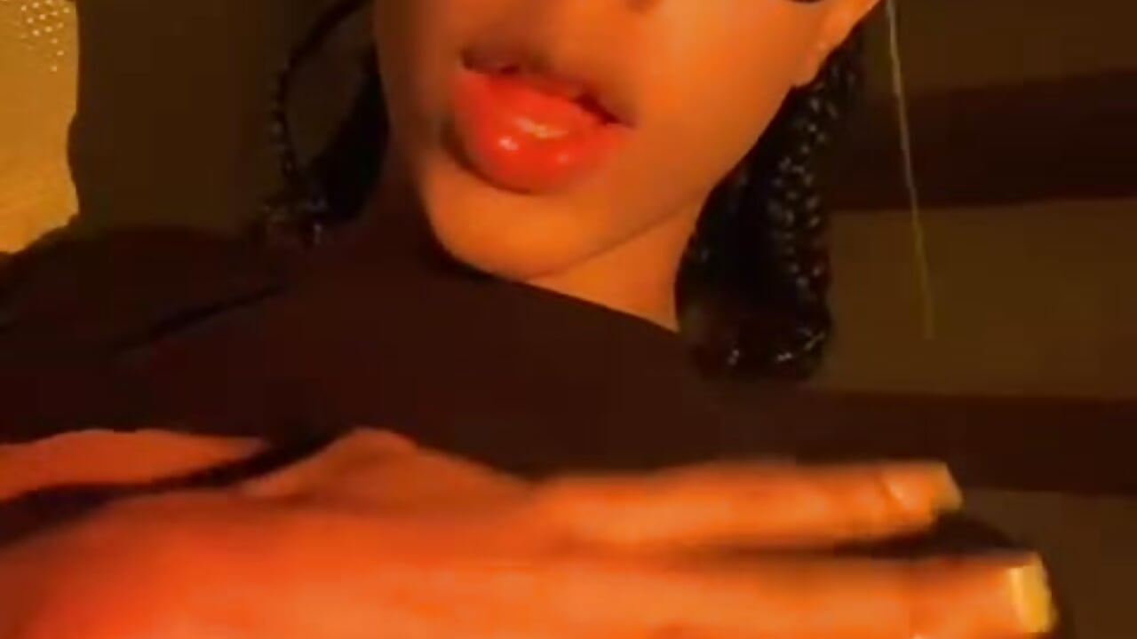 Johan_gz_ – Popularny filmik modela sprzed kamerki 8000