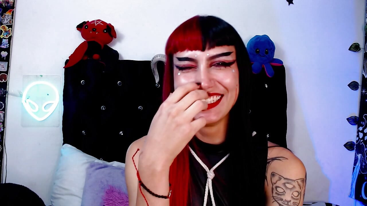 ahegao 🥴 - video by mayaREDdoll cam model