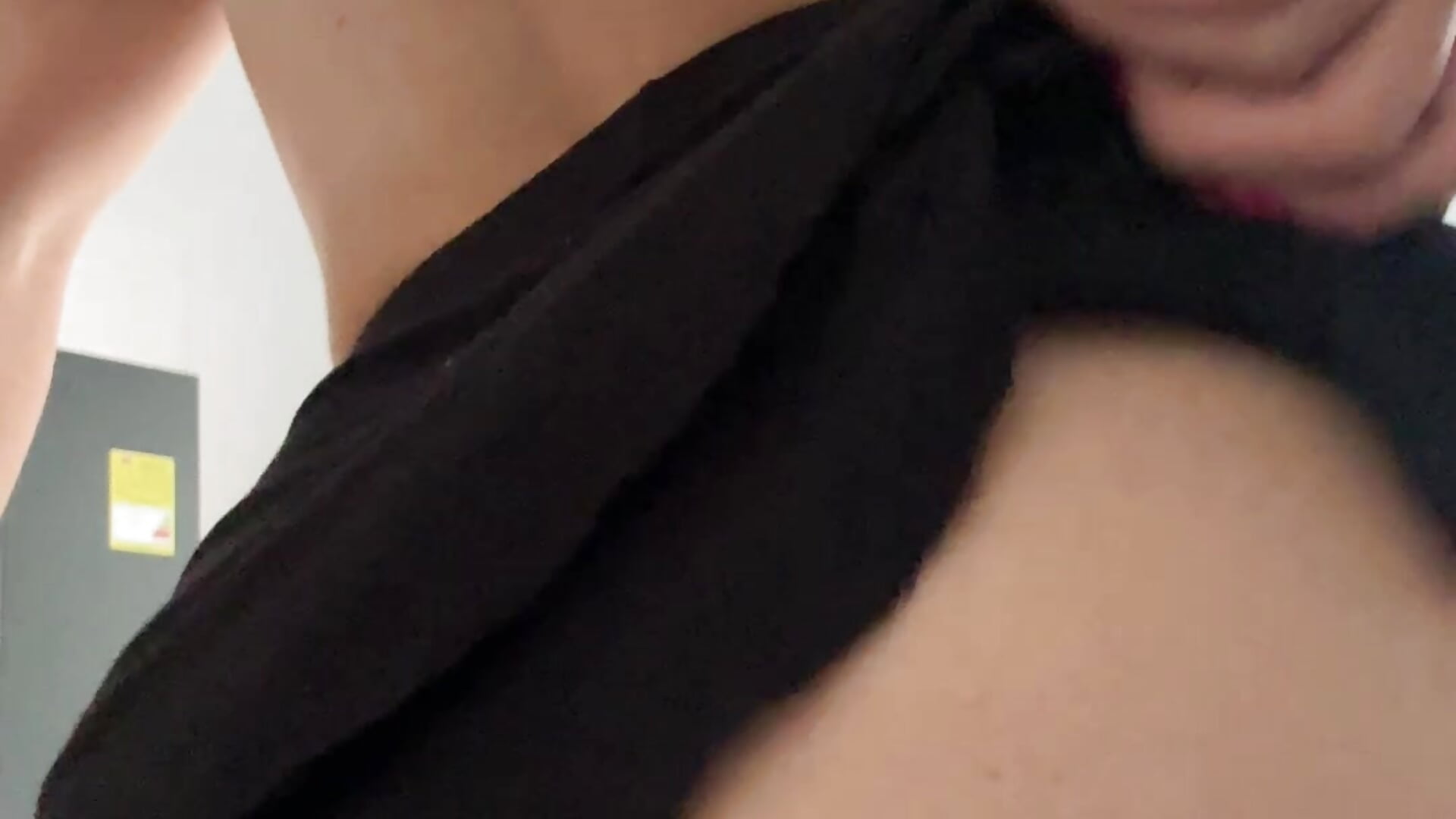 Horny on my home 😈💦🔥 - mia_2406_ adlı kamera modelinin videosu