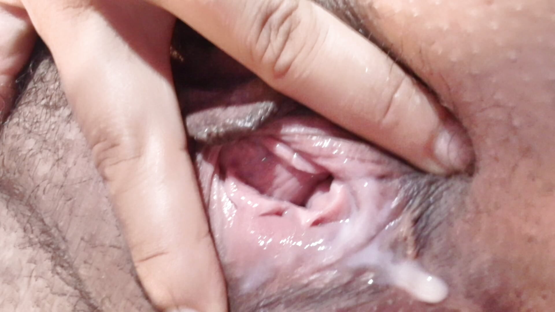 Your semen leaves my vagina hot hot oh yes i like