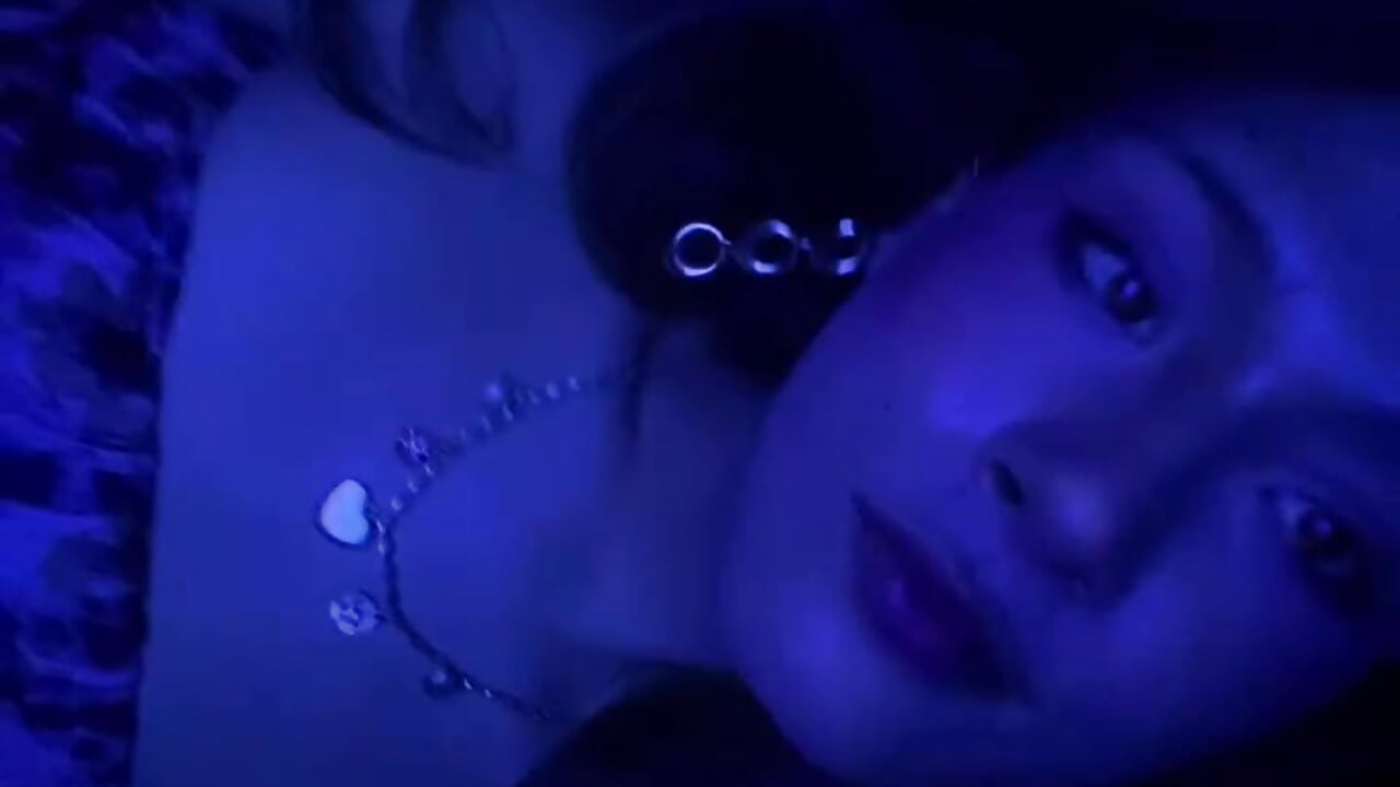 Nake me with your eyes ... and stay with my secret - video by victoria_decapri cam model