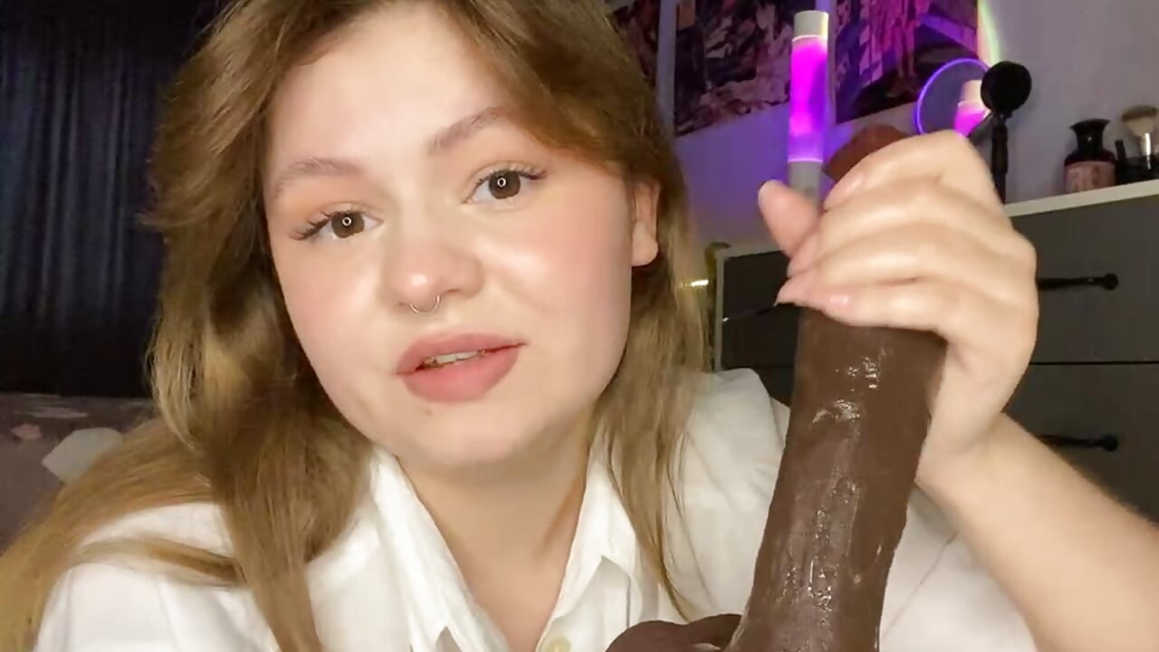 two fingers for my ass! - video oleh model kamera MoonIvy_