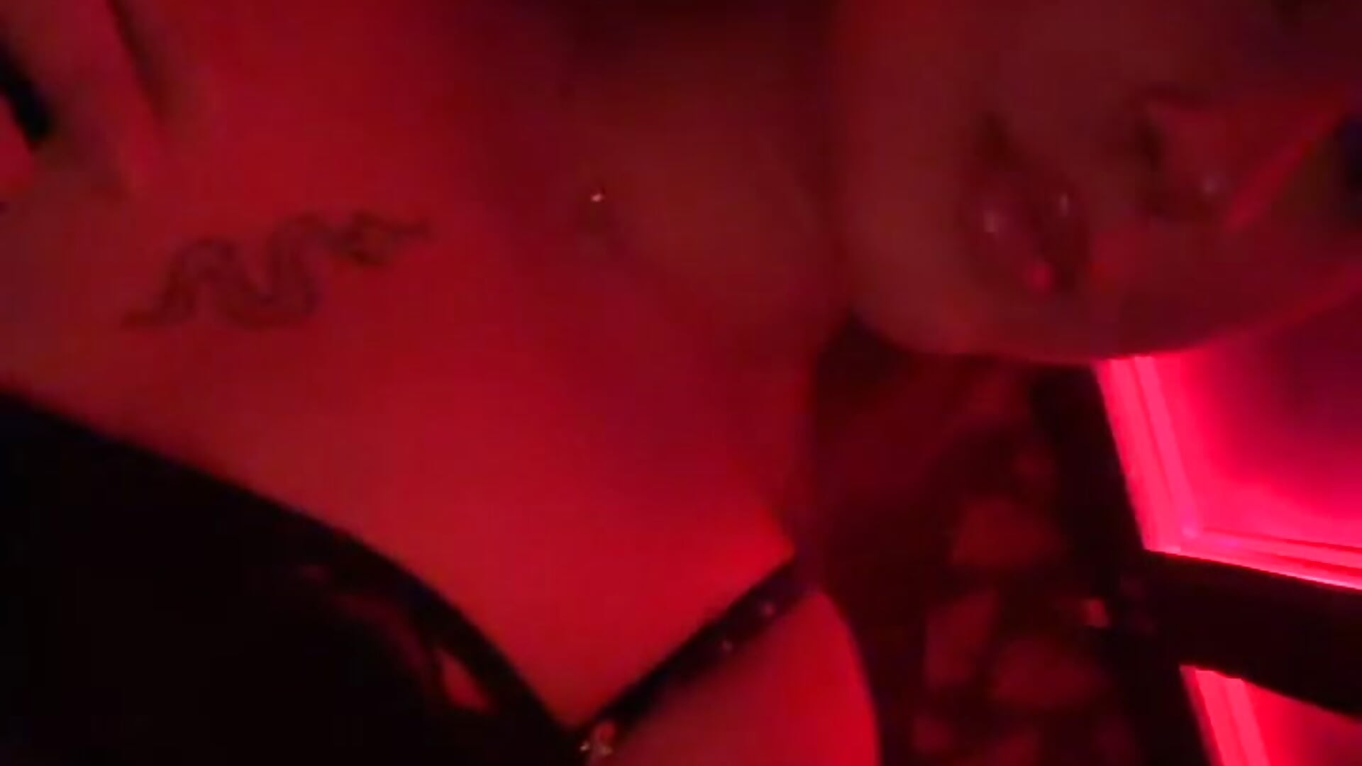 AC592AEB-9369-4C97-9763-FE118CF37A4F - فيديو من Ivysplayroom موديل الكام