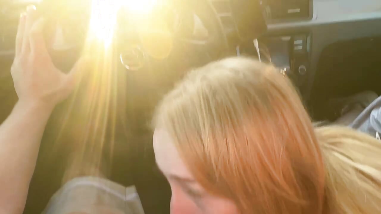 Emily gives blowjobs in  cars while he drives