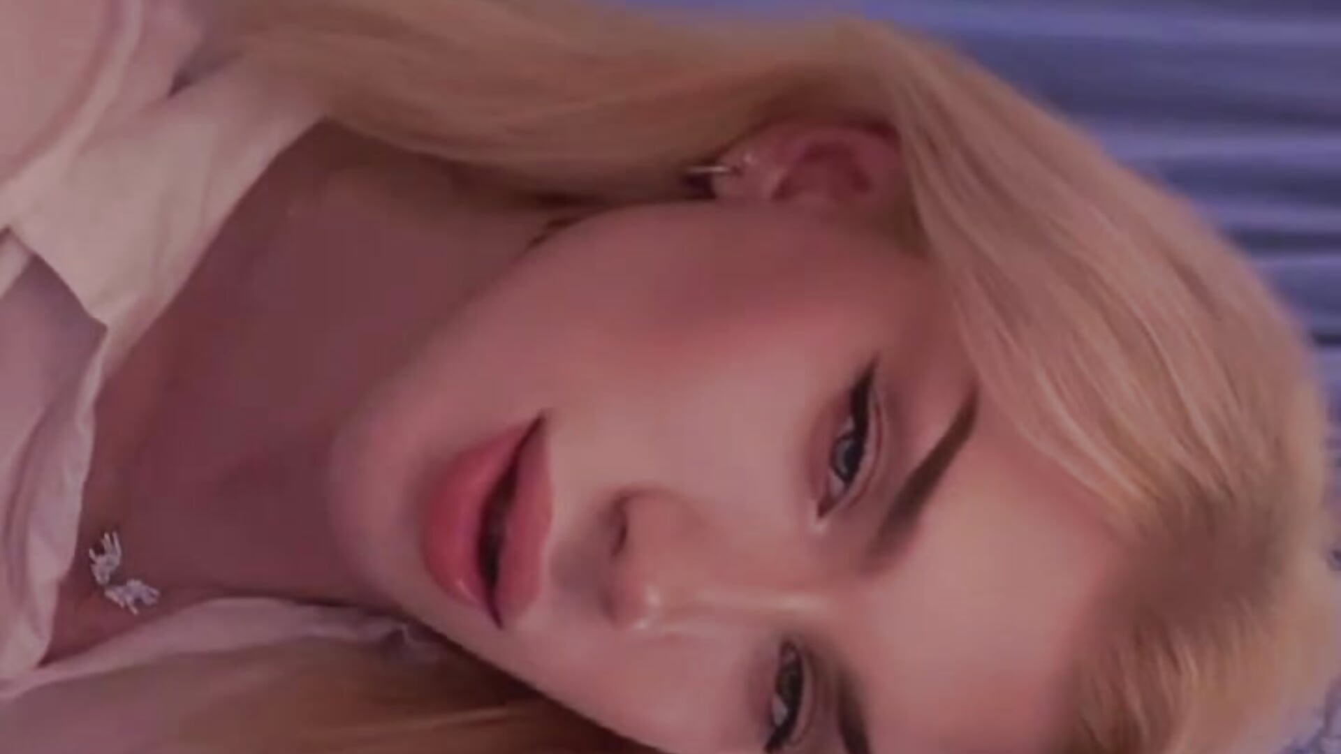 luv u - video oleh model kamera eva_asti