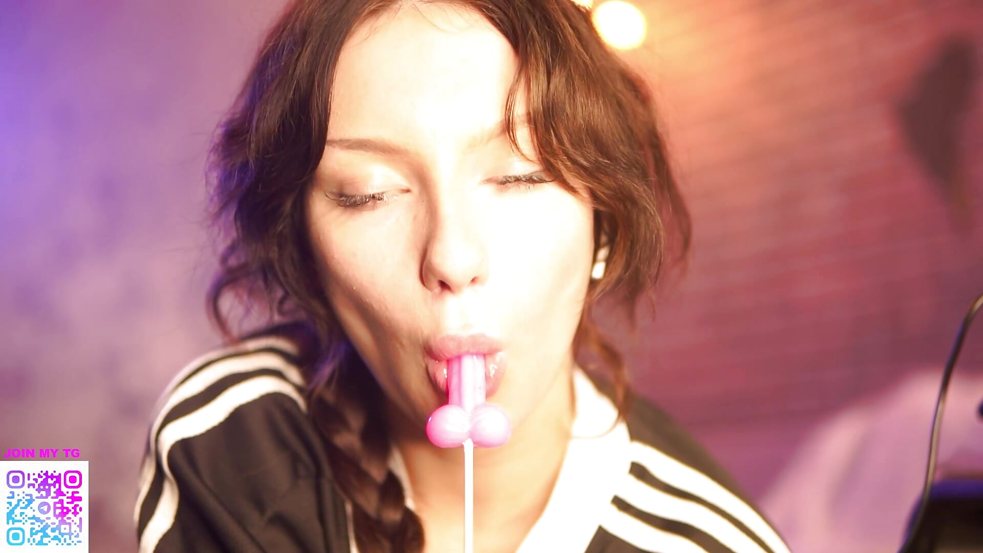 The mini dick show😋 - video by midnight_girls cam model