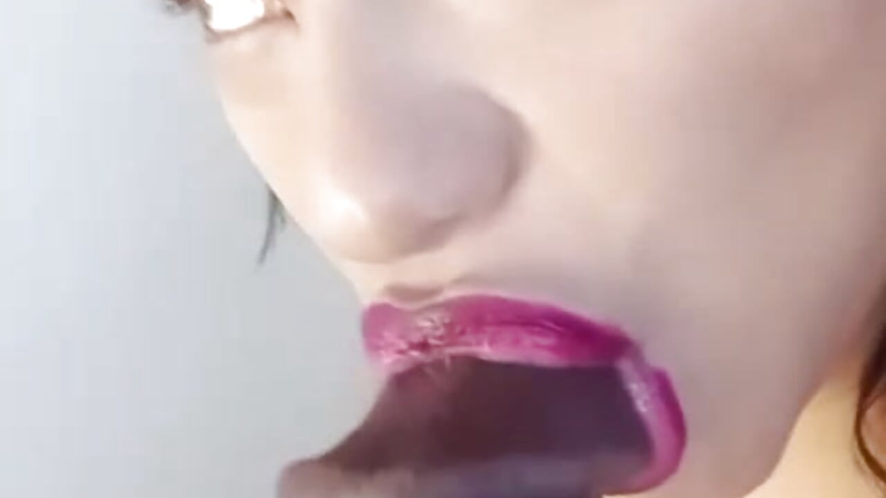 ⚡😈 No limits mindset… only deep focus. 👄💦  🔥👀 Once it starts, there’s no stopping me. 😈💥 - video Issafoxx kameramallilta
