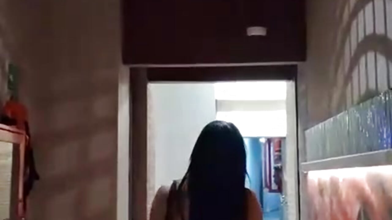 obedient buttocks - video của người mẫu cam Issafoxx