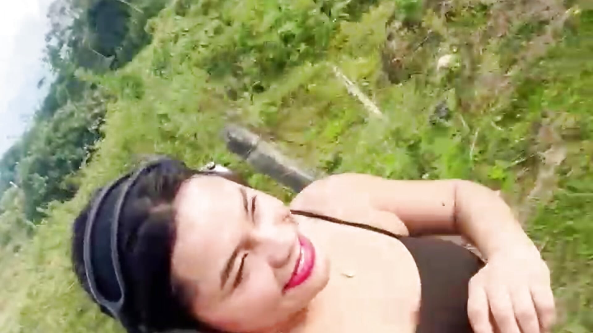 Sexy runner showing each movement - Issafoxx 캠 모델의 동영상