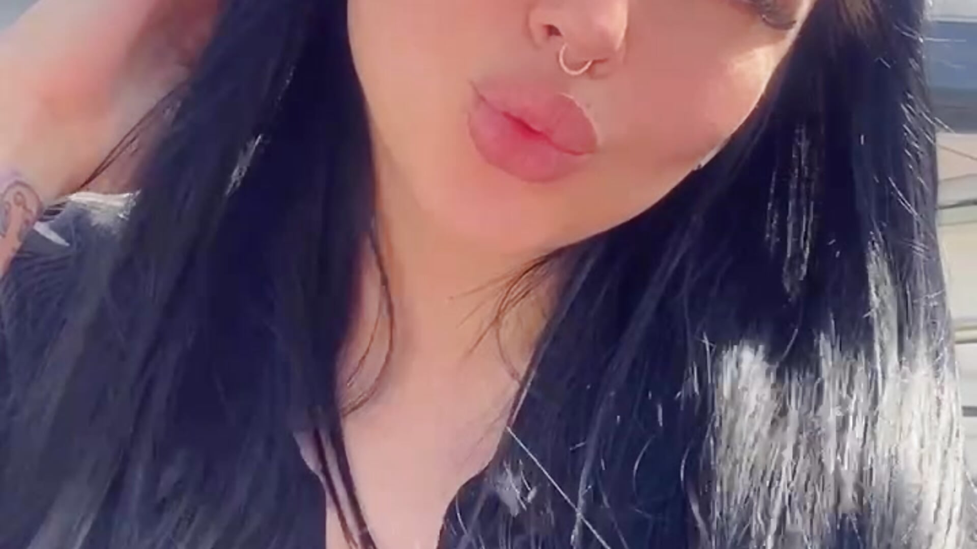 I want a little kiss 😋 - video by Claiborne_Morris cam model