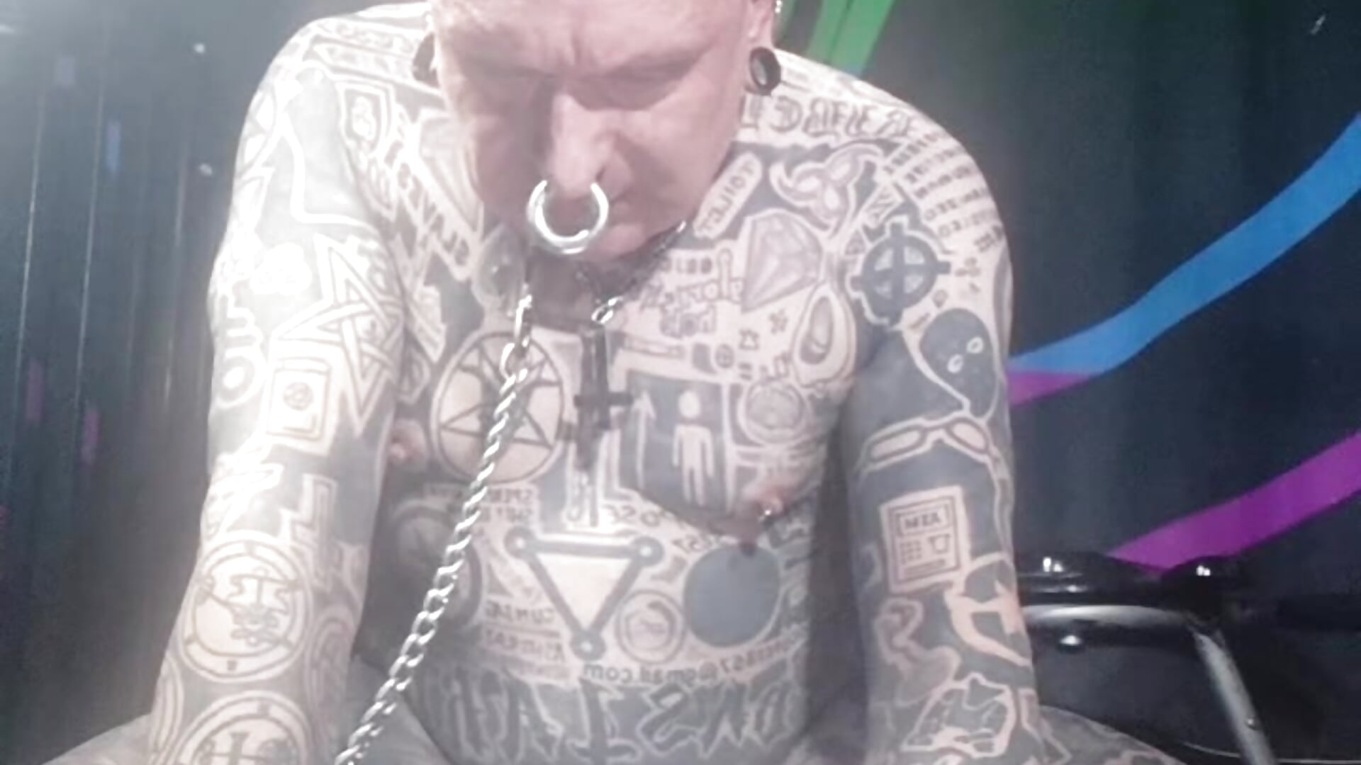 object857 begs MaSSters to take object857 away to CIS24/7/365 (3) - відео від вебкаммоделі object857