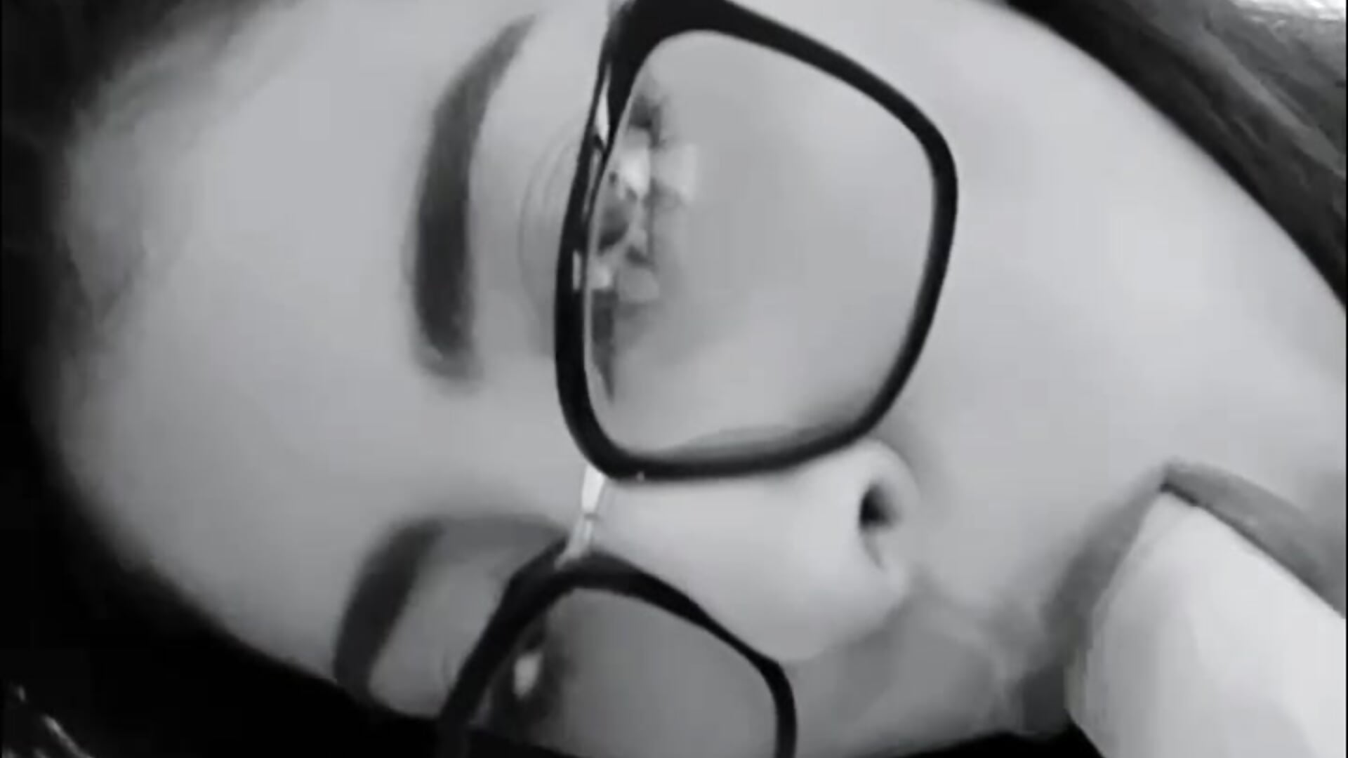 SLOPPY BLOWJOB - video oleh model kamera Susanahendrix