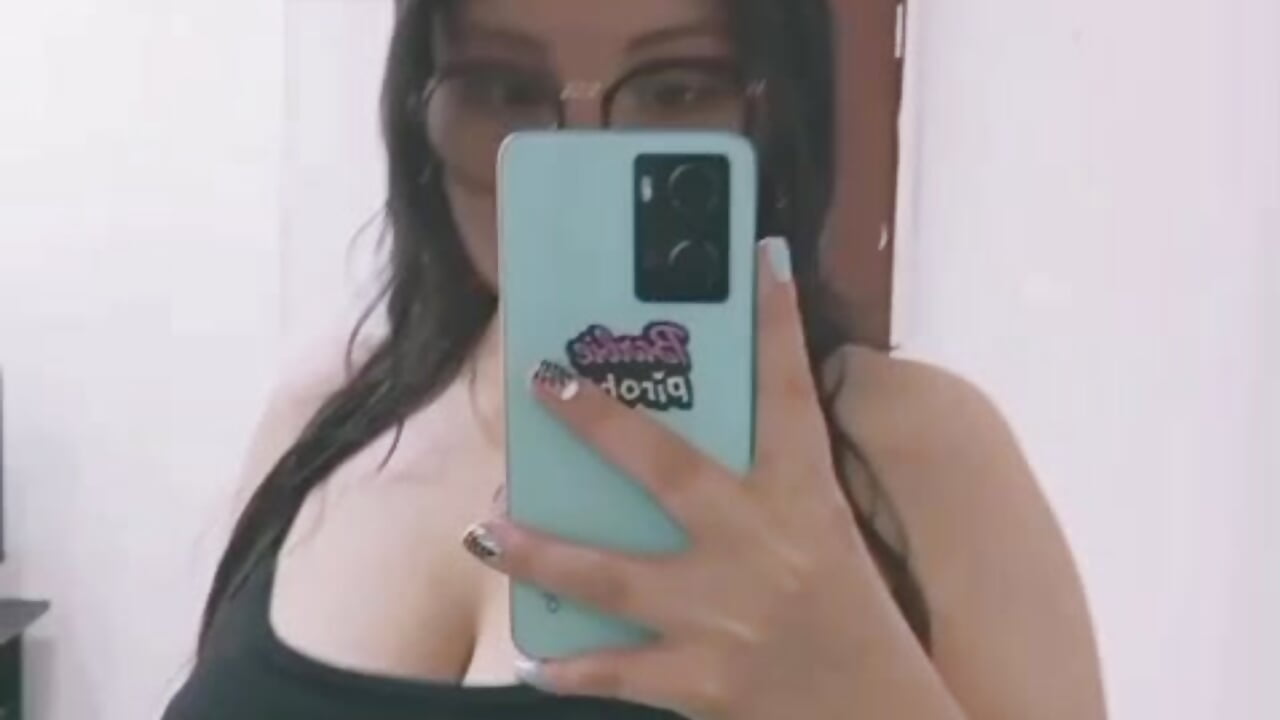 ♥♥ kiss - video by Megan_05_ cam model