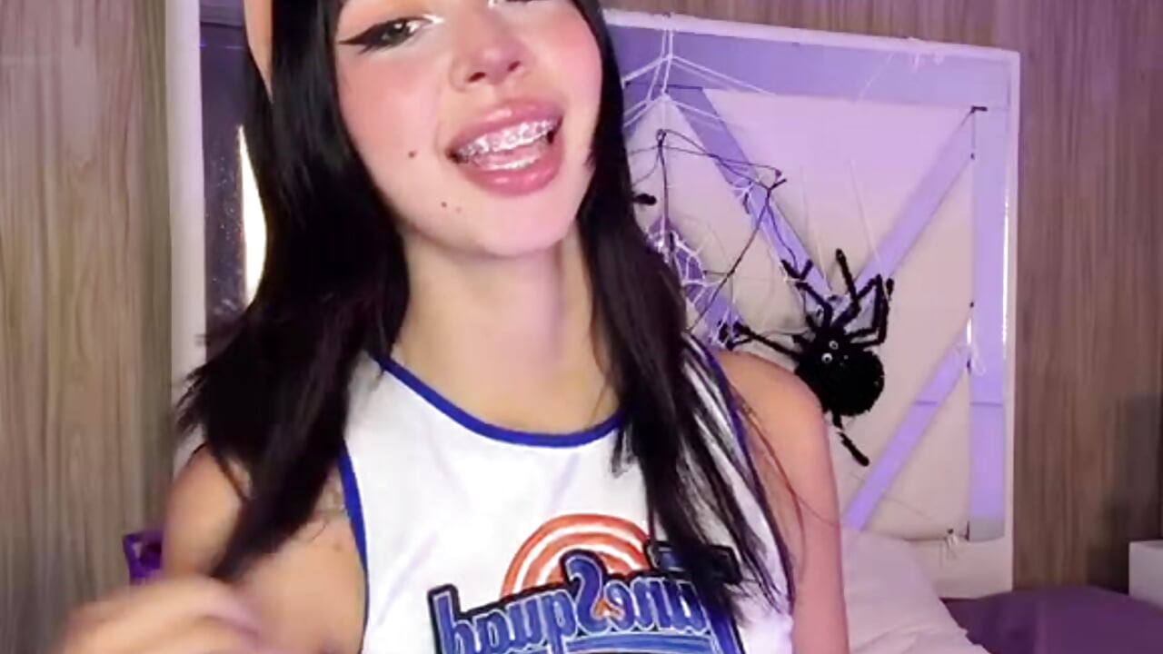 hi, my name is lola bunny 🐰💜 - video by Lisa_sweetas cam model
