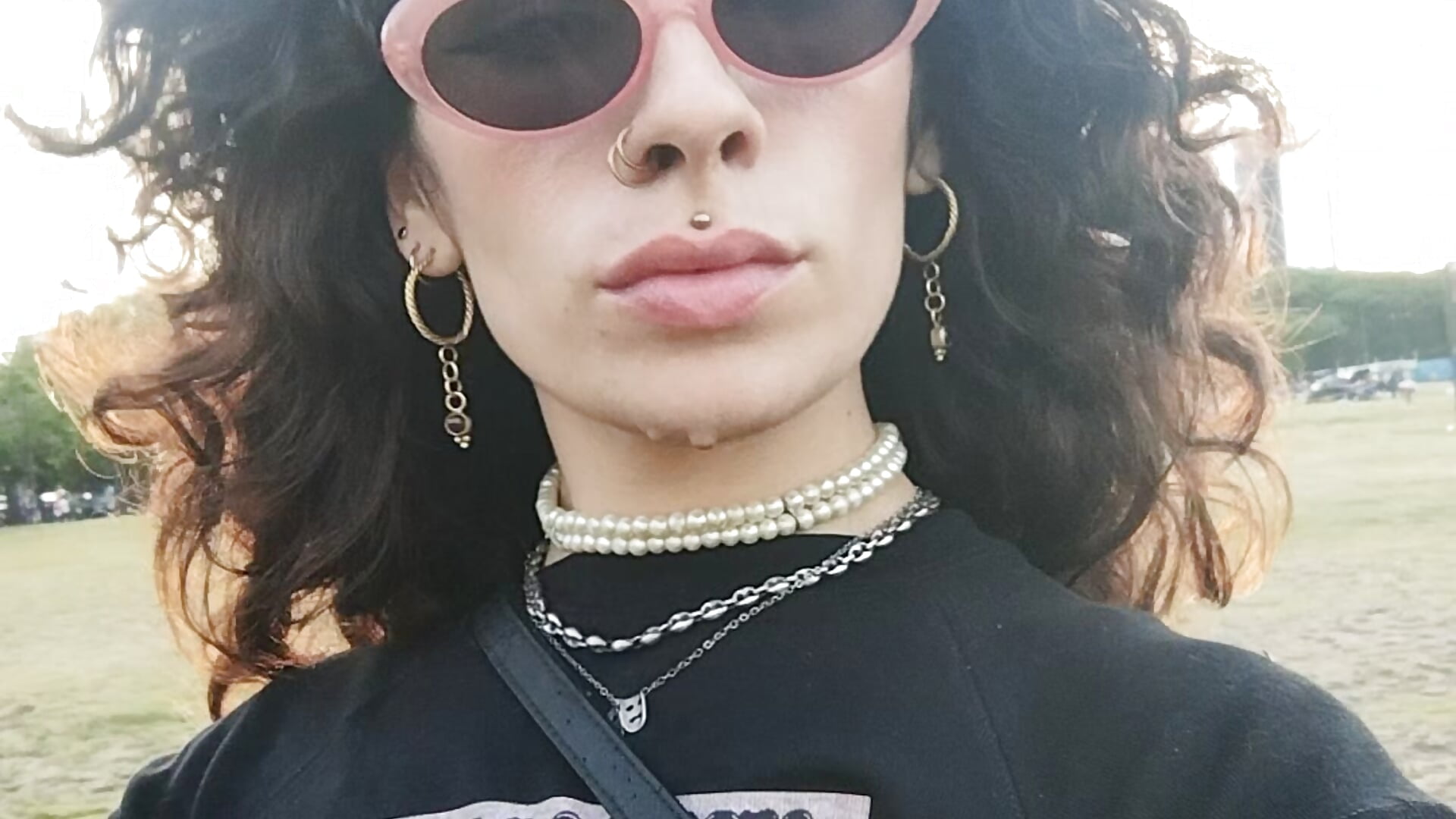 Hot summer - vídeo de la modelo de cam GroovyBlossom