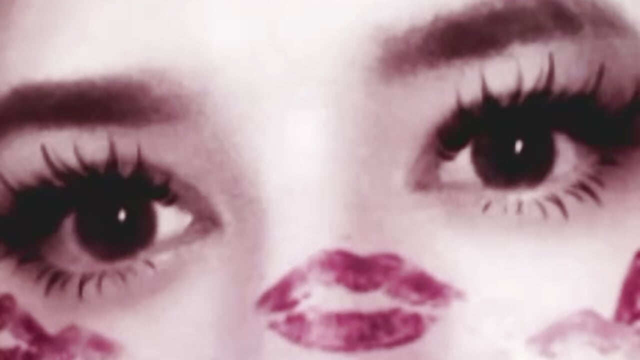 Sweet eyes - video by PinkyAura cam model