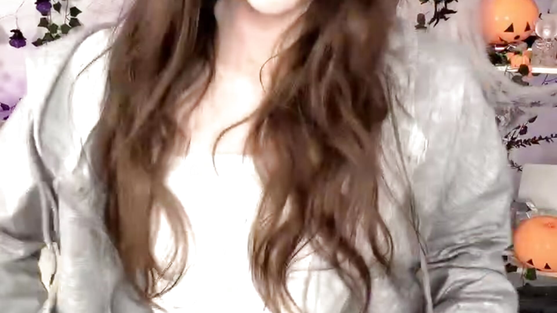 i think I deserve a little more attention today - video by Zoe_Vee cam model