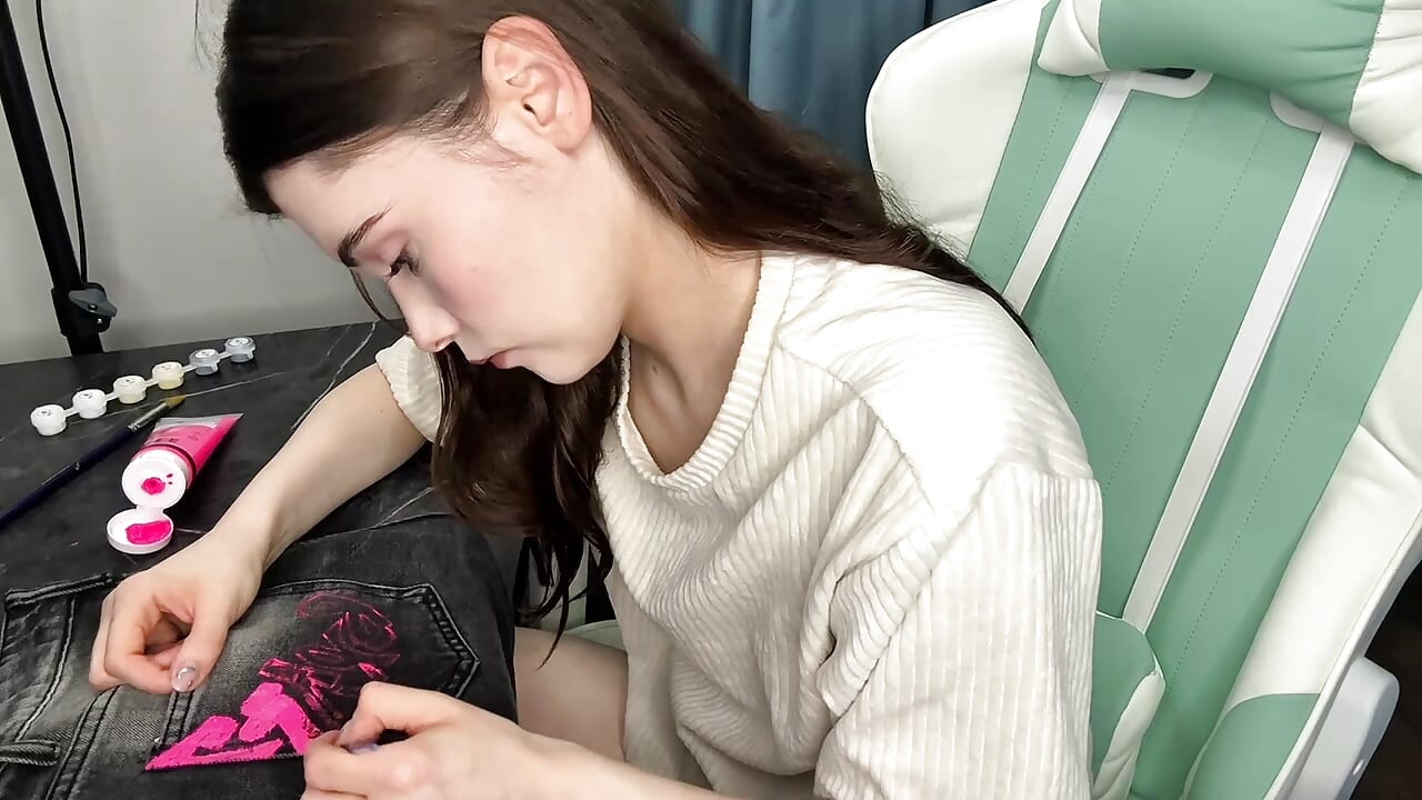 Painting my jeans! - Zoe_Vee主播的视频