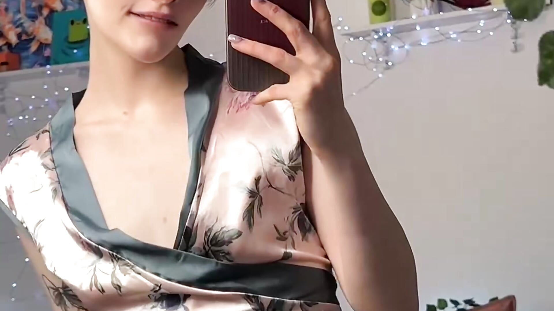 Sweet like sakura, dangerous like a secret - video by Zoe_Vee cam model