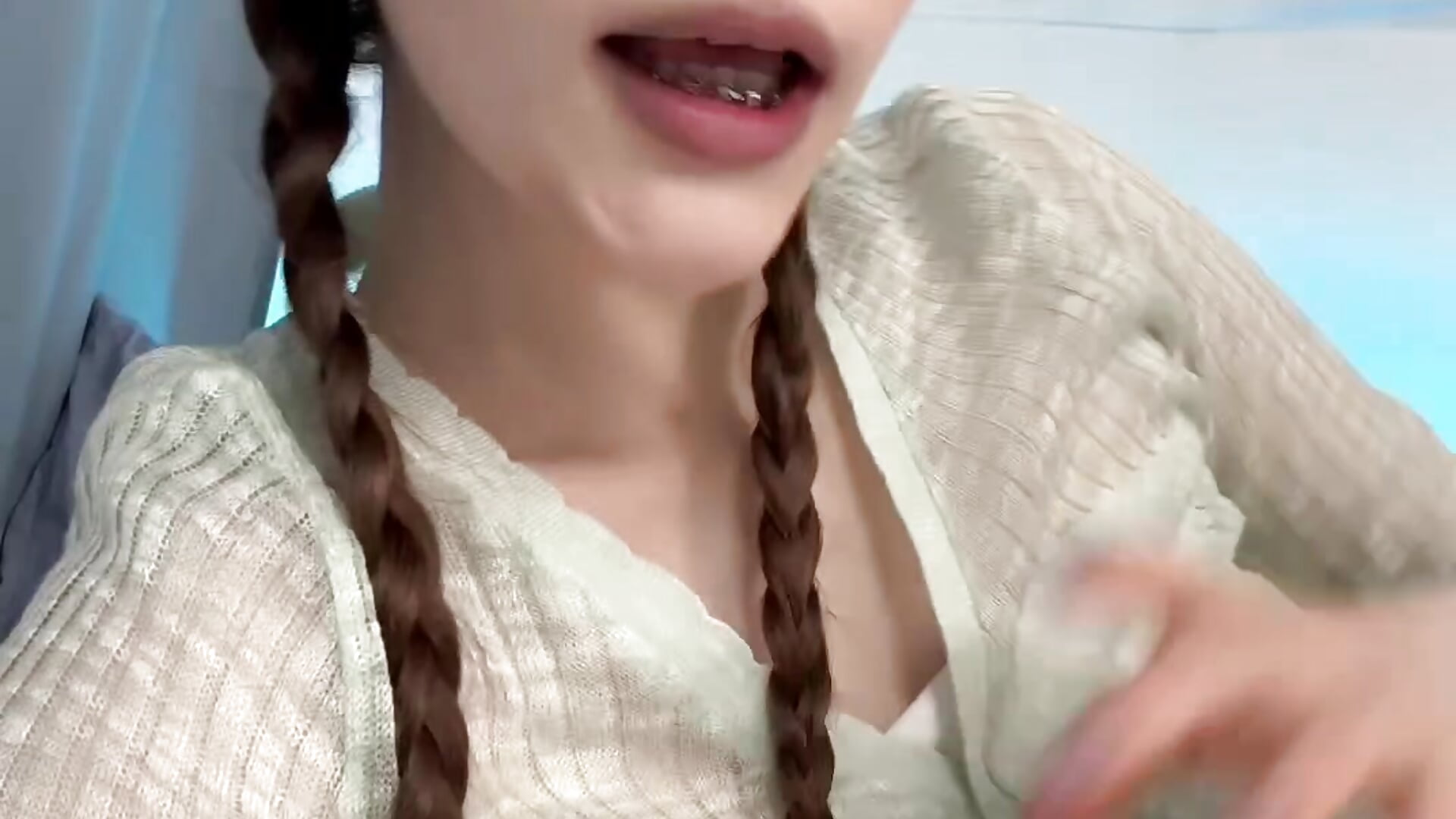 Pigtails on… now try not to fall in love. 🎀🤍 - video by Zoe_Vee cam model