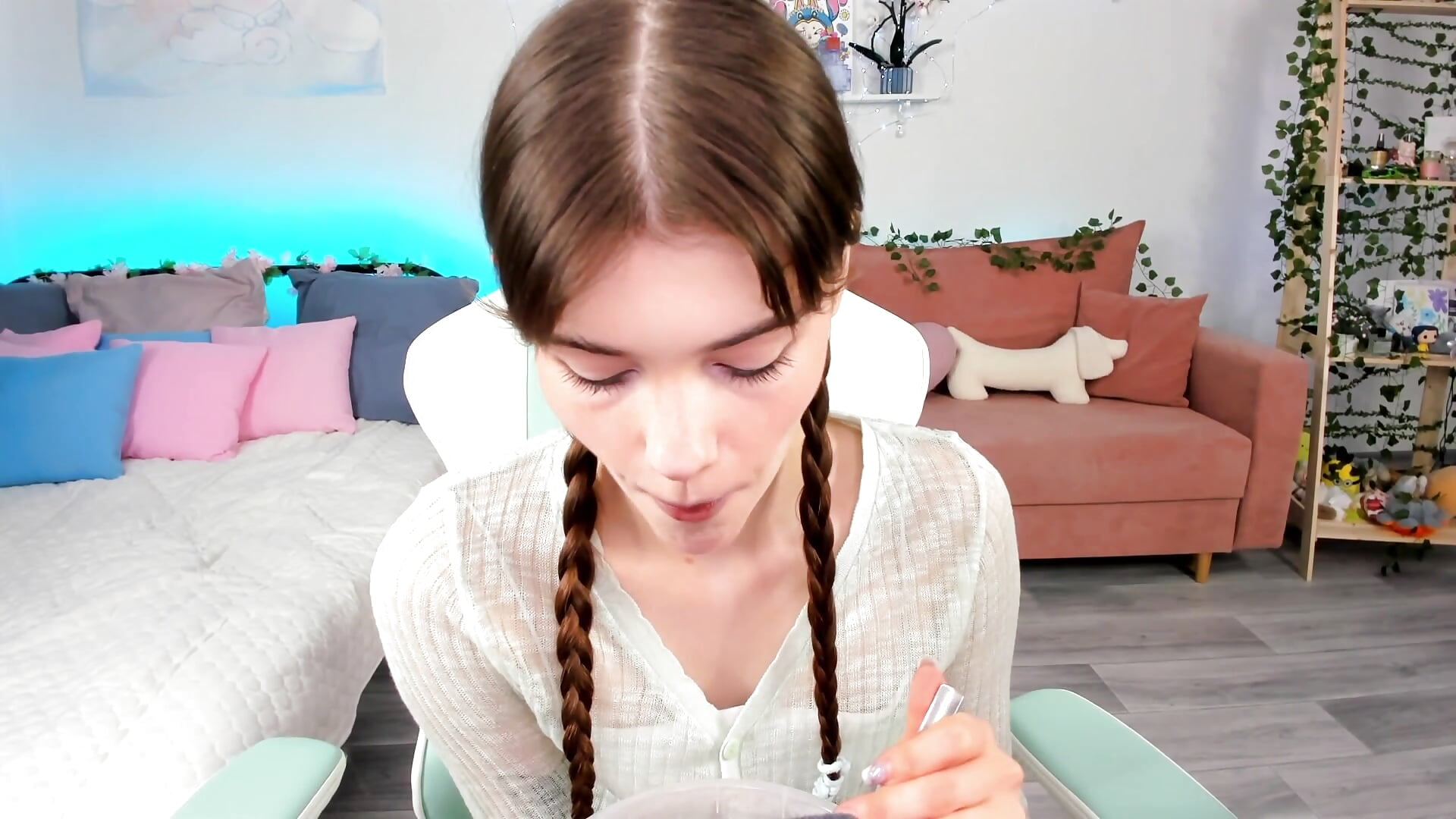 Sweet Watermelon ASMR - video by Zoe_Vee cam model