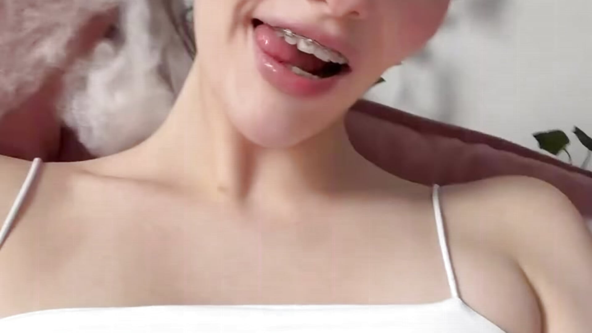 just one little button, darling– Zoe_Vee kameramodell videója