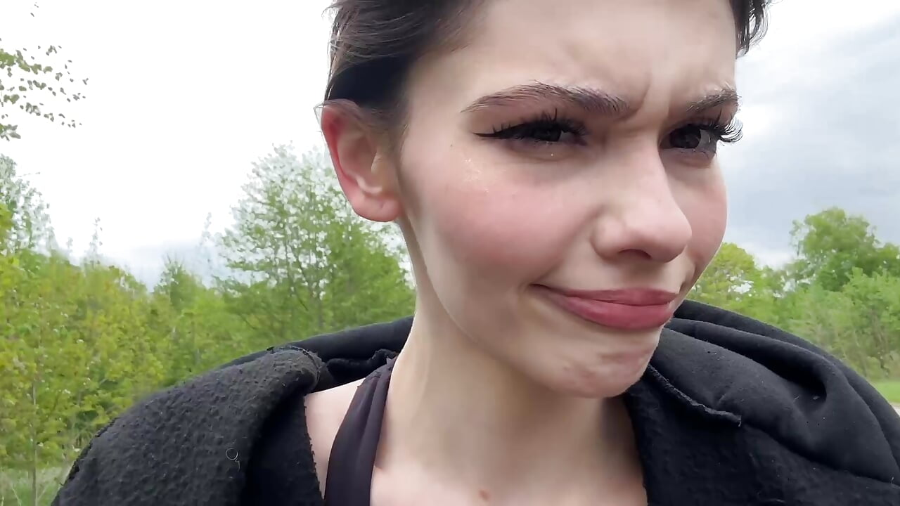 would u ride a bicycle with me? :)) – video af Zoe_Vee cam-model