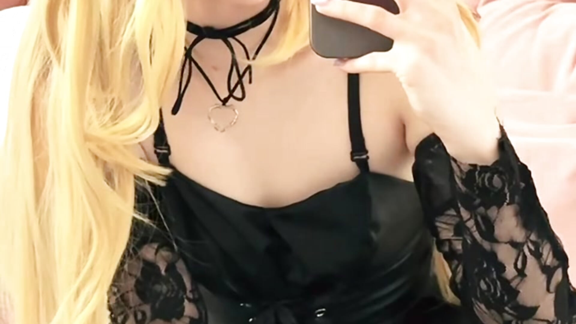 Love can make people do crazy things… - video by Zoe_Vee cam model