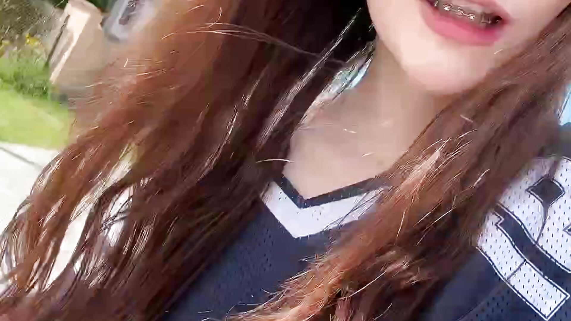 Trying to look cute on skates but fighting for my life - video van Zoe_Vee cam-model