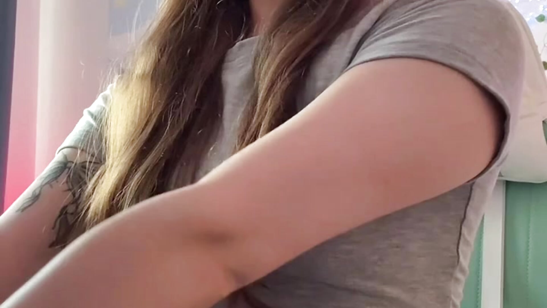 Be honest… how many times did u replay this? - vídeo de Zoe_Vee modelo de câmara