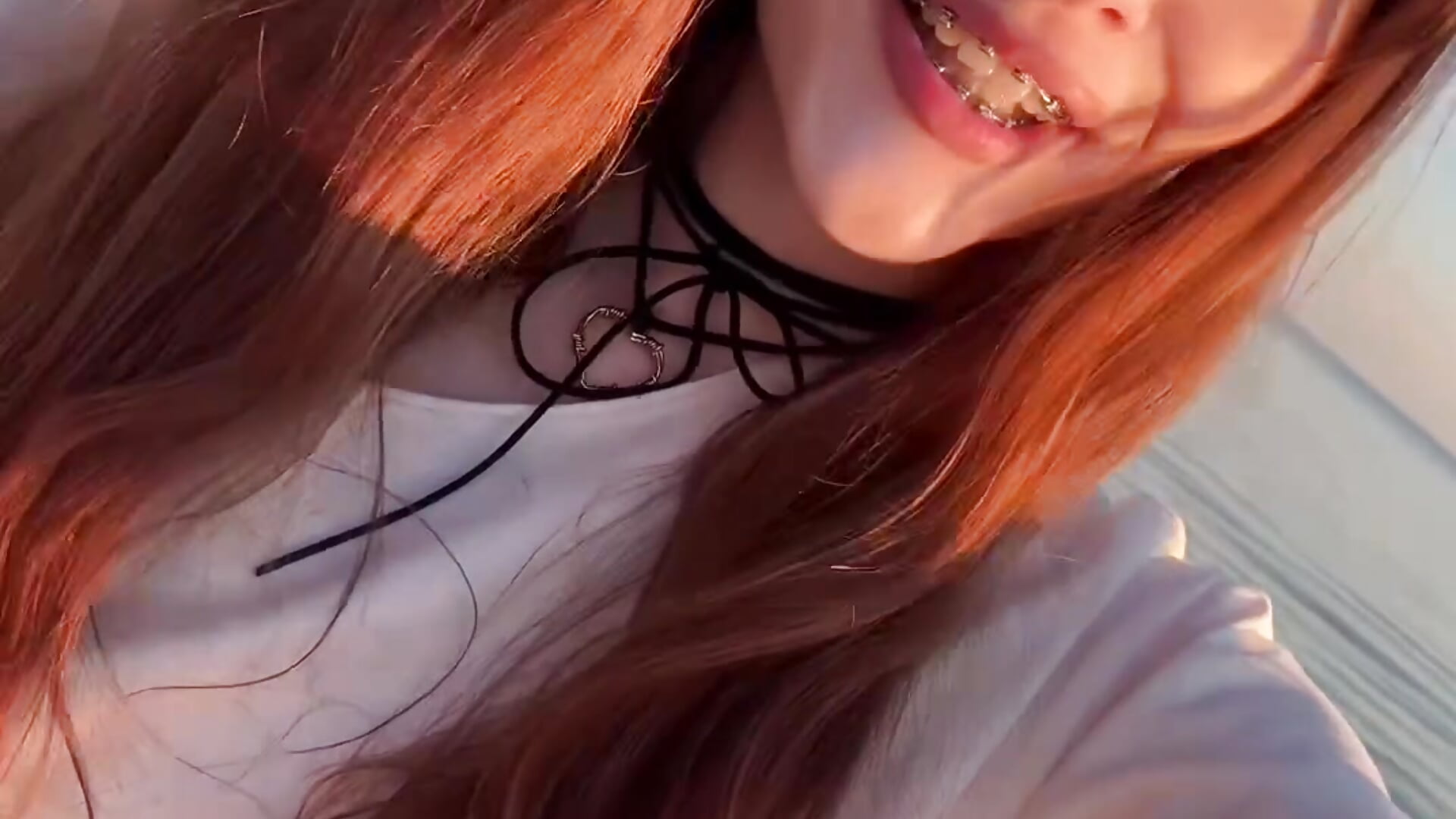 Ocean breeze looks good on me don’t u think? - відео від вебкаммоделі Zoe_Vee