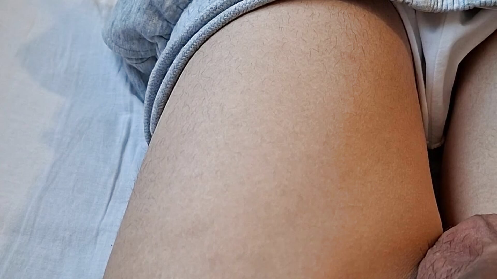Quick cumshot after uni