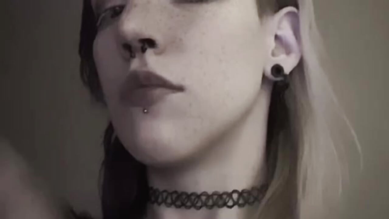 Not just a video, it’s a pulse. Feel it. - video by Akira-ivy cam model