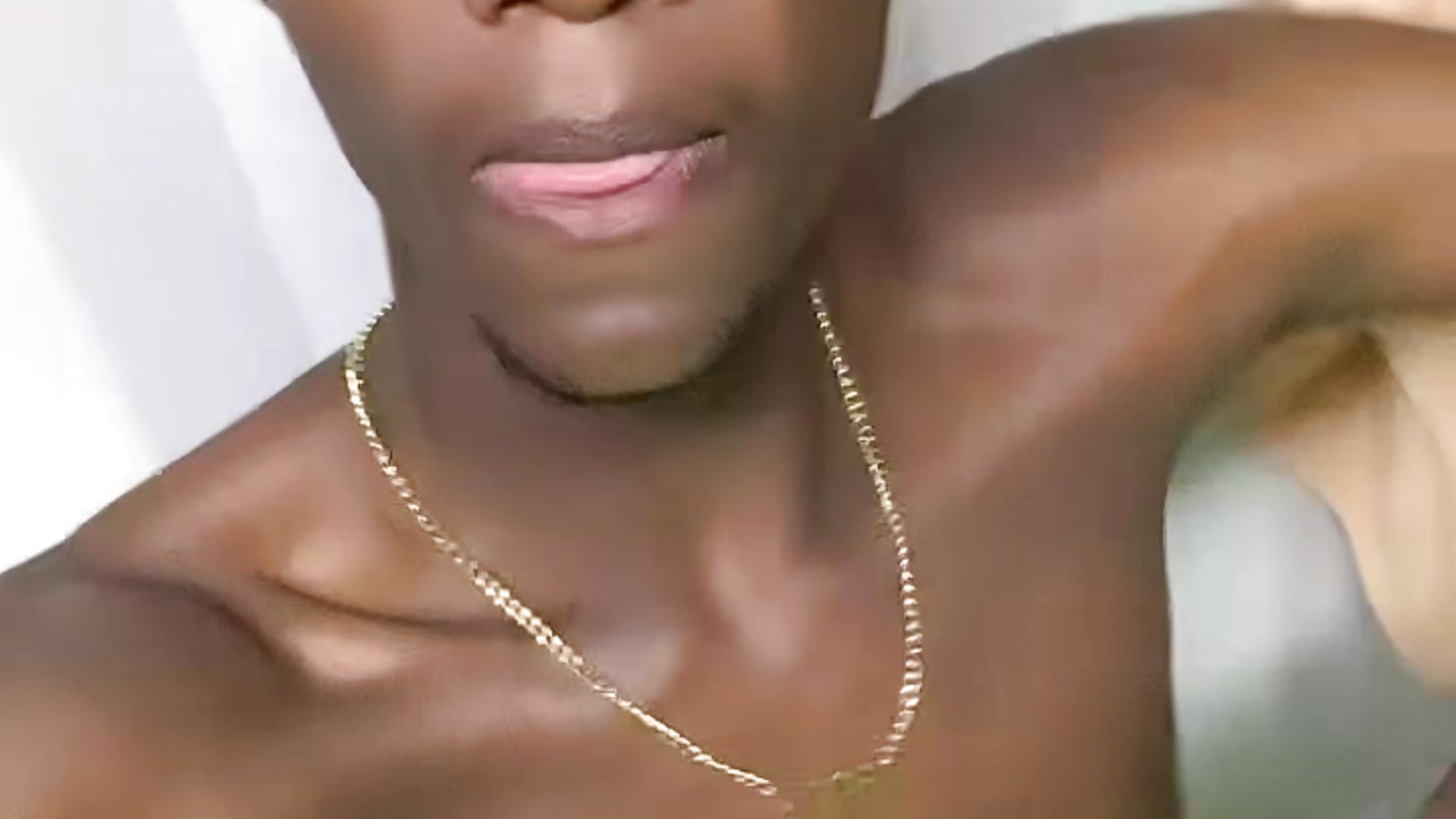 Una ducha en el trabajo 🫧 - відео від вебкаммоделі Xandrismoood