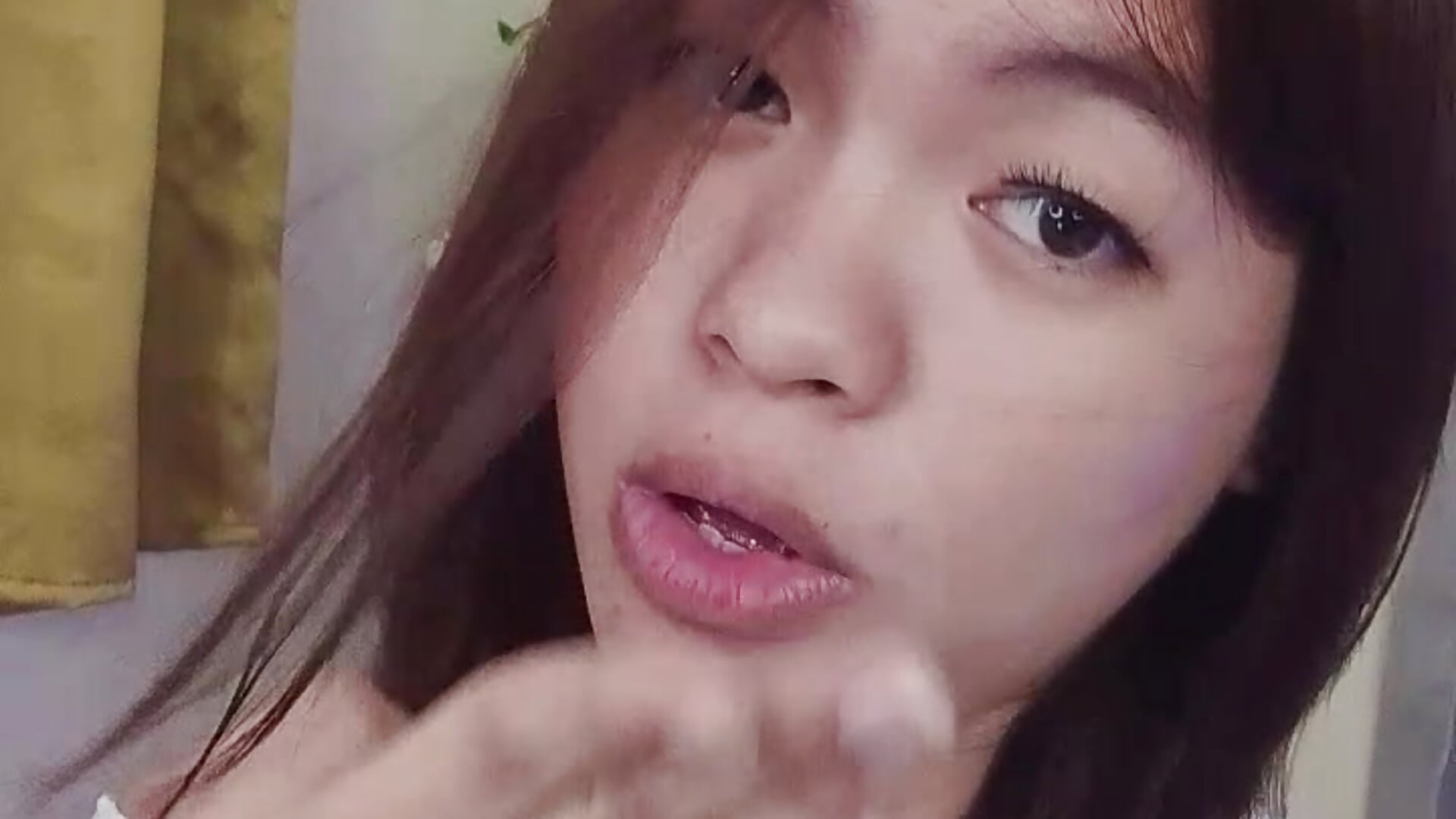 Hello kisses 💋 - vidéo du modèle de showcams miss_ella28