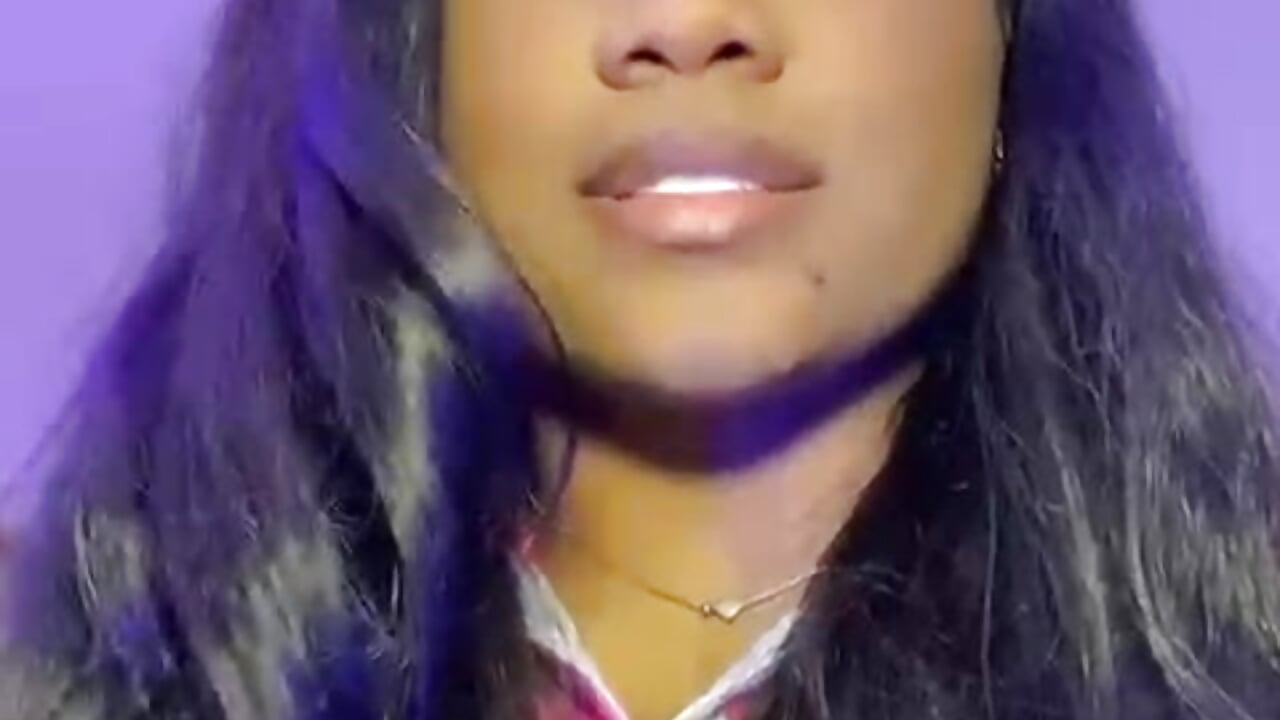 ⭐Say Hi ⭐ - video by Elsie_morris12 cam model