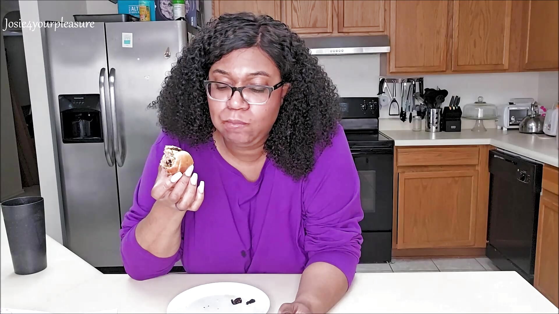 Burgers Make BBW Even Fatter HD - video by Josie4yourpleasure cam model