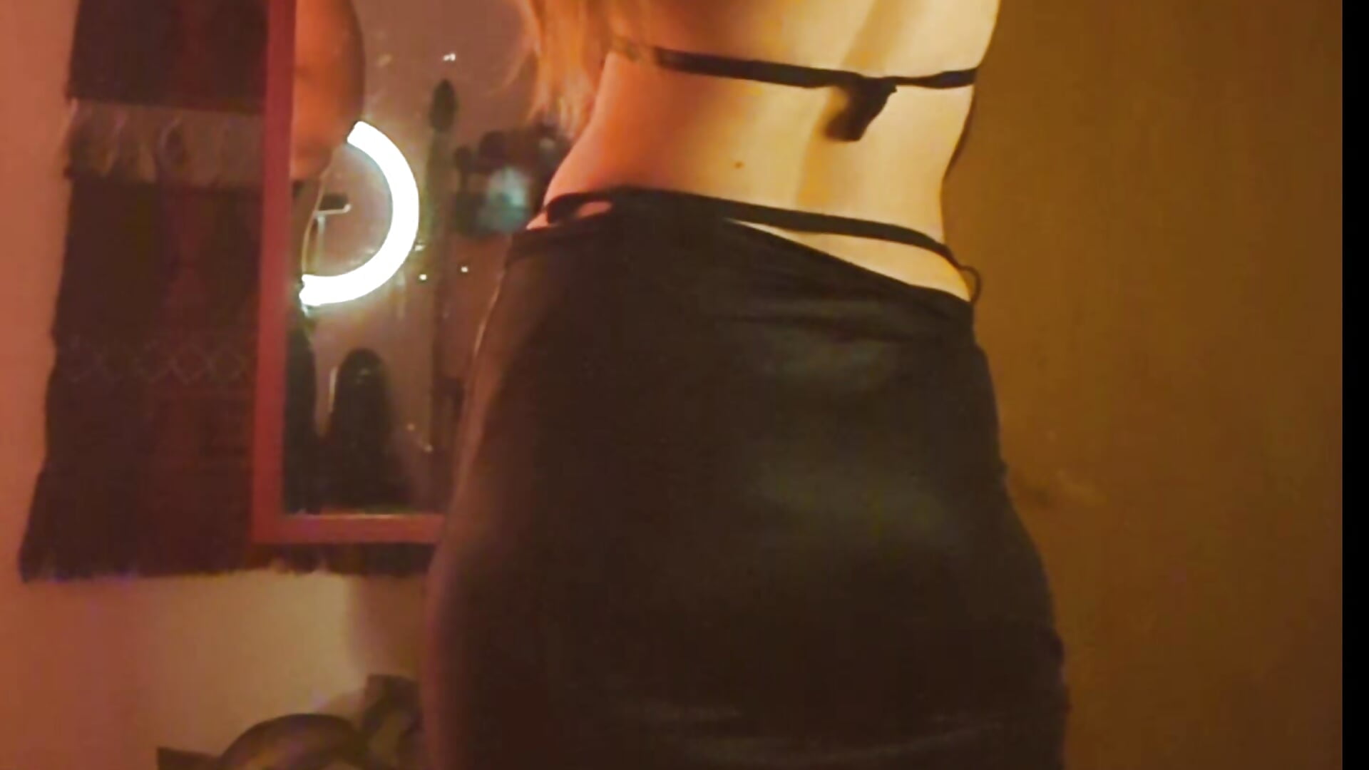 While livestreaming - video by Kynky_ cam model