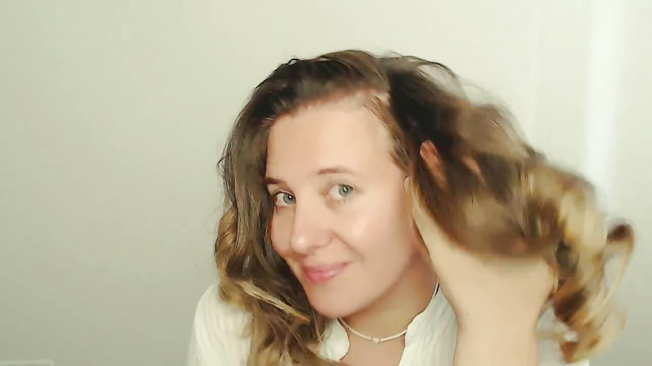 20250804190002 - video by Darklure_ cam model