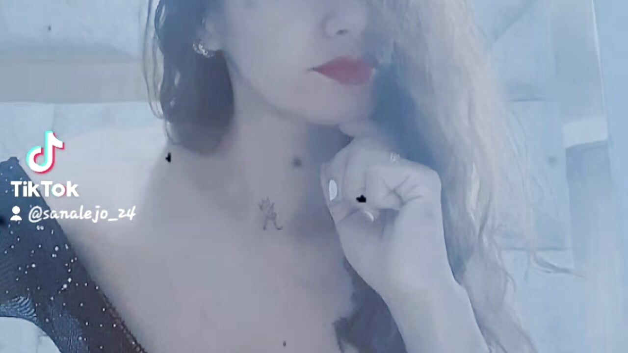 profile-intro-video-1755914129 - 視頻由 sandy_y 主播提供