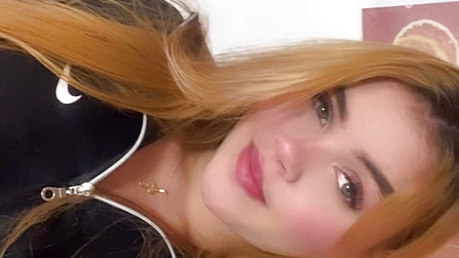 5ea93688aee740939a186f31bfafa1dc - video by Miaa_rosses3 cam model