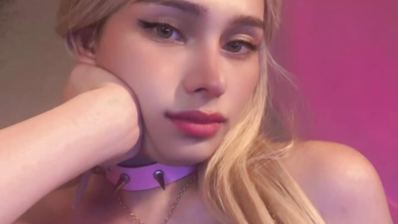 Hi its me Regina - video by coffe_cat28 cam model