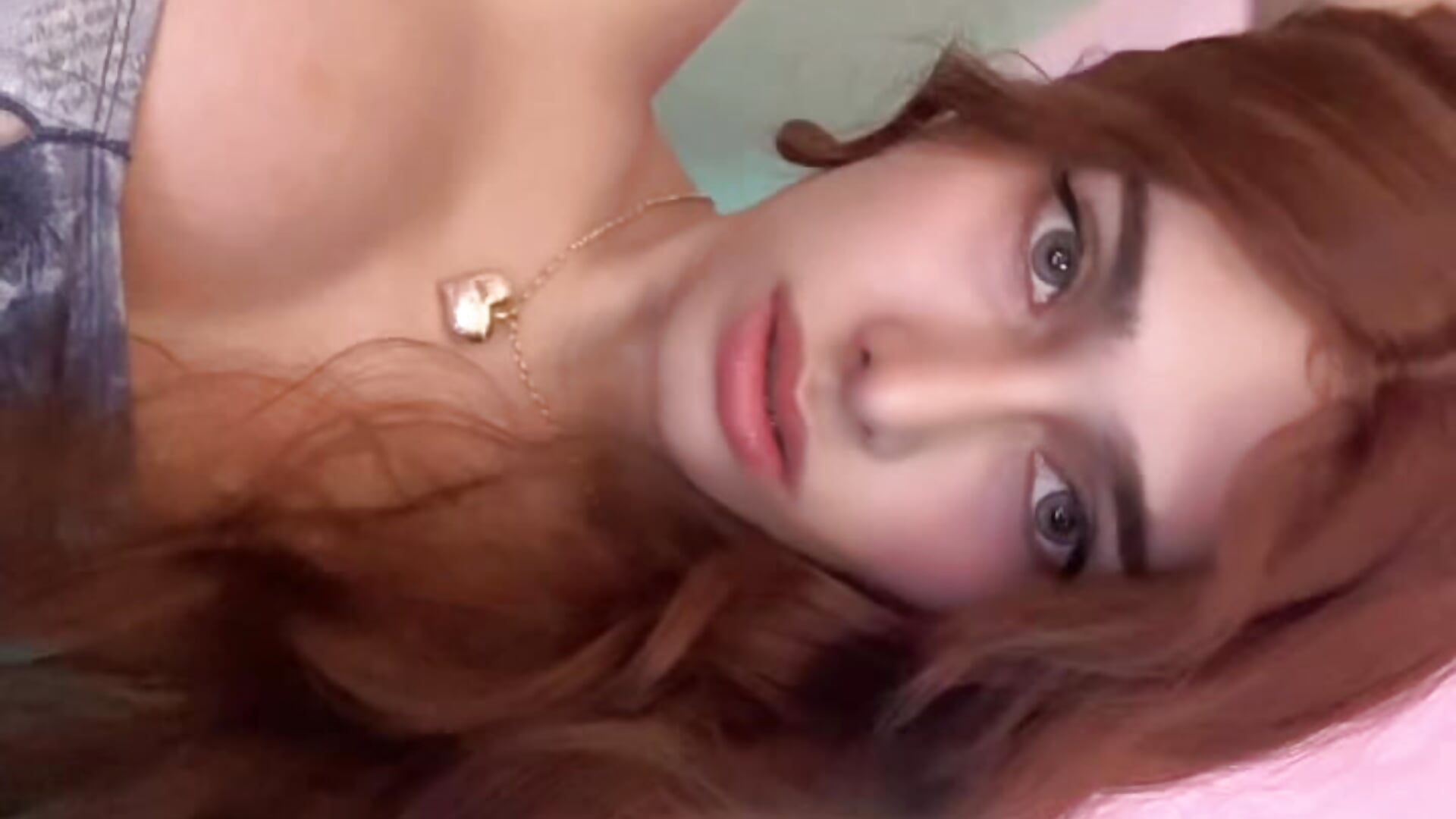 CROWN HER!!!! - video by coffe_cat28 cam model