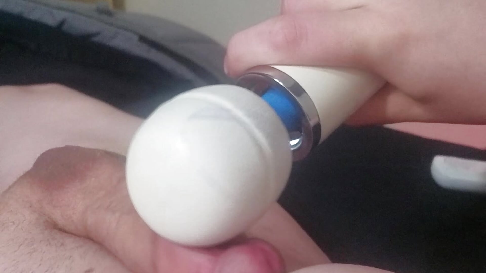 Hitachi cumshot - video by JonnieHagard cam model