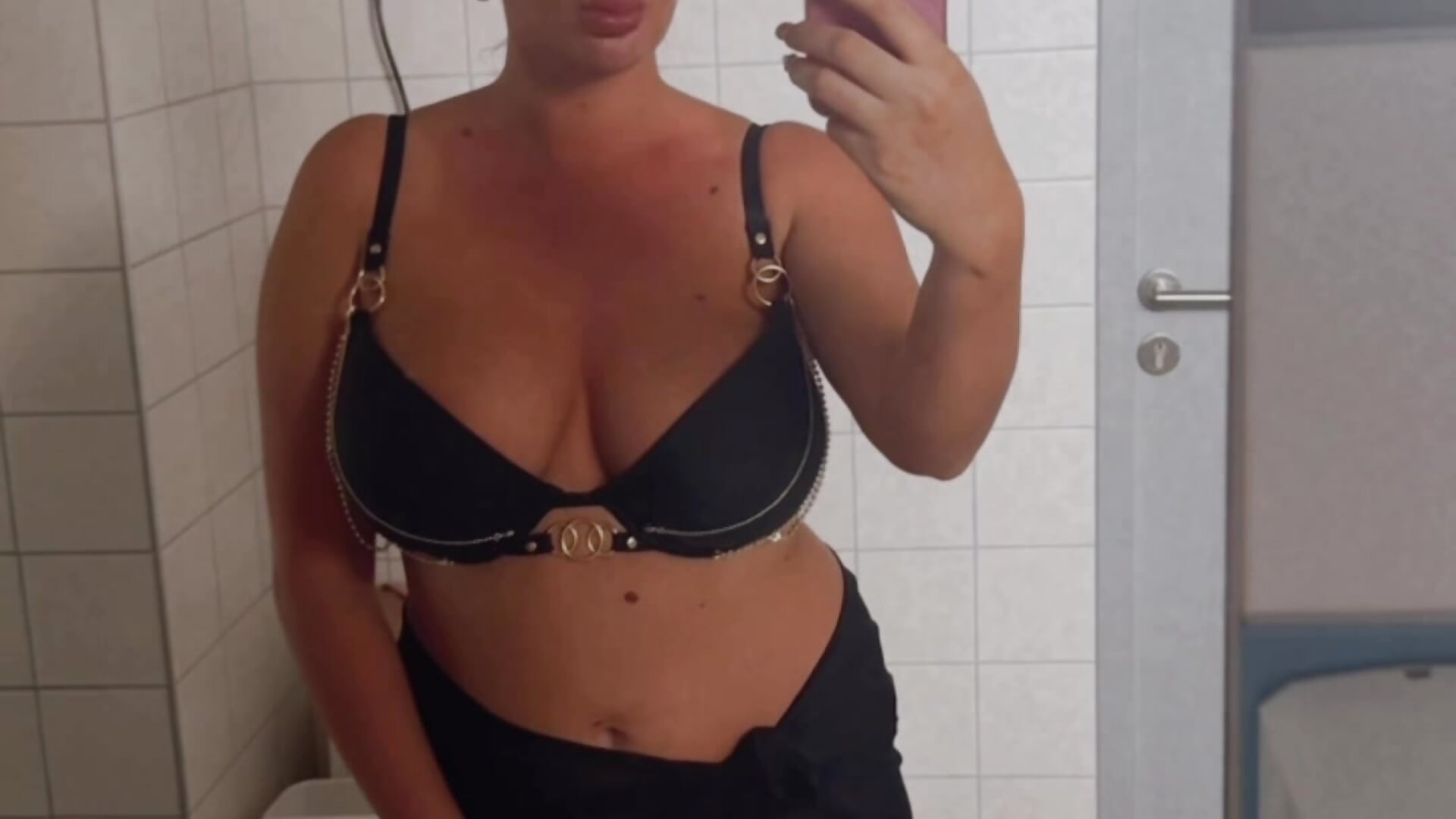 📸 - video oleh model kamera NellyExtraa